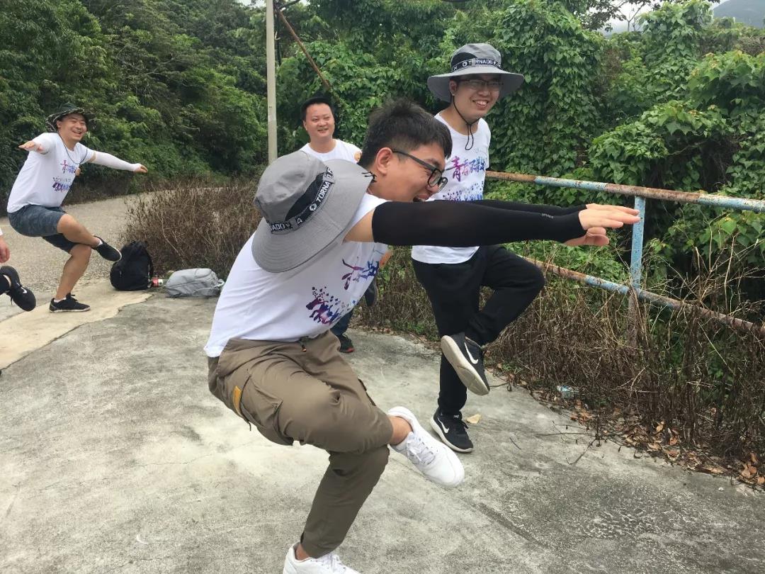 神彩挑战---东西冲徒步穿越